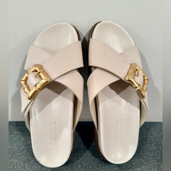 Schutz Enola Crisscross Buckle cream-gold Leather Sandals/size 8B - Picture 3 of 12